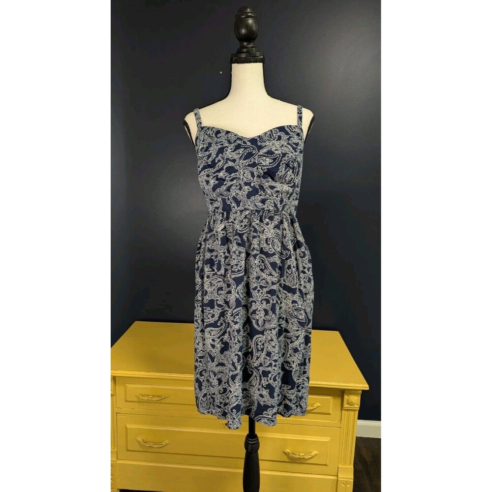 Torrid Sleeveless Tank Ruched Babydoll Top Navy White Paisley Size 3 100% Rayon